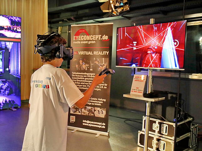 Das Eintauchen in virtuelle Spielewelten – hier im TV-Studio der DHBW – war bei regnerischem Wetter besonders beliebt.