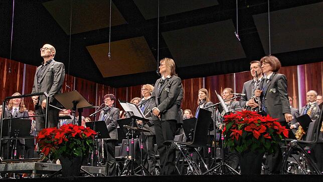 Beim Festkonzert des Blasorchesters der Stadt Singen präsentierten sich gleich drei Orchester in der Stadthalle. Im Bild die ...