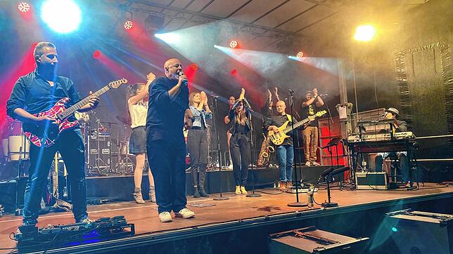 Im Rahmen der Donaueschinger Musiknächte spielt die Tribute Band von Genesis und Phil Collins „Phil it!“ am Freitag, 10. ...