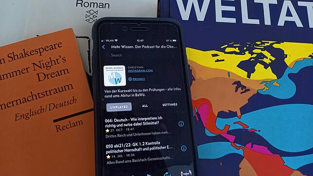 Bild : Warum bei Schülern und Studenten die Lehrbücher in der Ecke verstauben