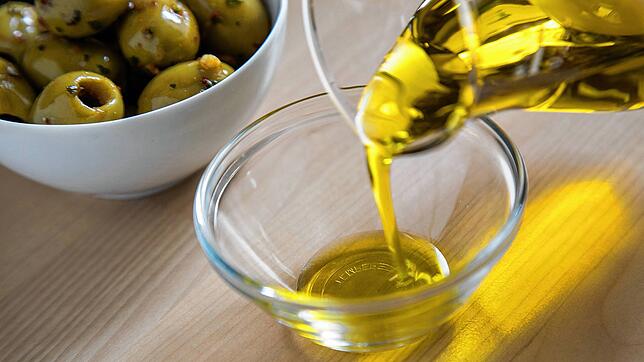 Gutes Olivenöl gehört in jede gute Küche – auch in diesem Rezept sorgt es für einen besonderen Geschmack. Außerdem ist es sehr gesund.
