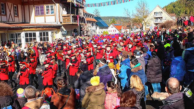 Bild : Bilder vom großen Narrenumzug in Niedereschach