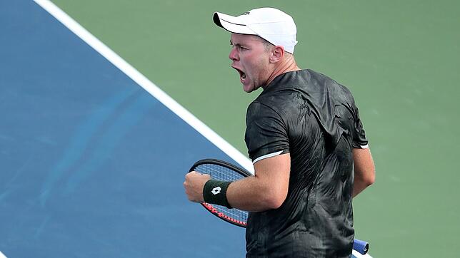 Dominik Koepfer jubelt bei den US Open nach seinem Sieg im Erstrundenmatch gegen den Spanier Jaume Munar. Bild: Getty