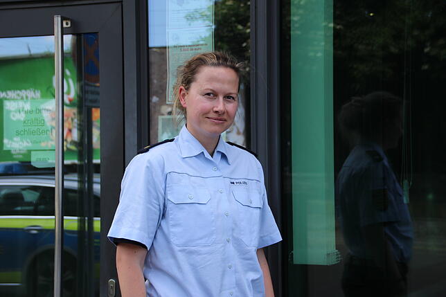 Die Singener Polizeichefin Stephanie Clauß freut sich über einen Rückgang der Straftaten – 2017 waren es acht Prozent weniger als im ...