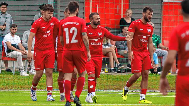 Bild : SV Jestetten müht sich zum 2:1-Sieg gegen den SC Lauchringen – und wir haben Bilder!