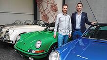 Dennis Hummelsiep, Senior Consultant, (links) und Kevin Maurer, Managing Director, freuen sich auf die neuen Young- und Oldtimer im ...