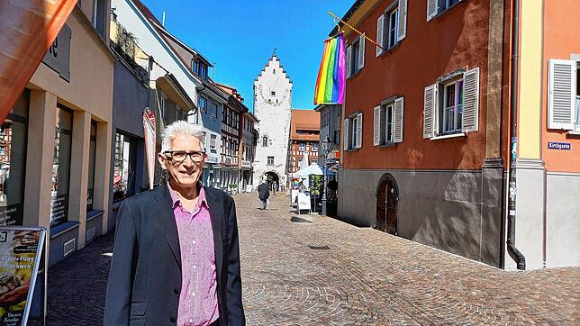 Klaus Schultz in der Marktstraße, an die er auch viele Kindheits- und Jugenderinnerungen hat. Der nun dritte Kandidat für die ...
