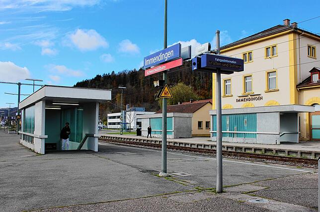 Zu den optischen Verbesserungen gehören Verglasungen an den Treppen.