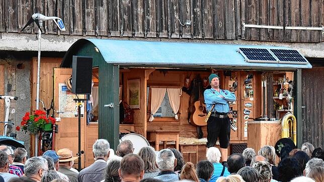 Der Schauspieler Martin Wangler, bekannt unter anderem aus der Serie Die Fallers im SWR-Fernsehen, macht auf der Homburg Halt und ...