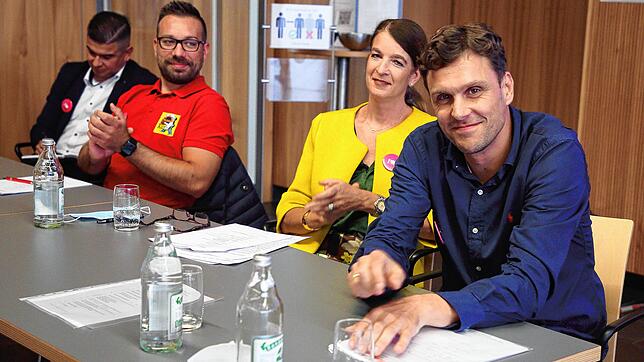 City-Ring-Sprecher Alexander Kupprion (rechts) sieht gemeinsam mit Vorstandsmitgliedern und Handelskollegen angesichts der Pandemie ...
