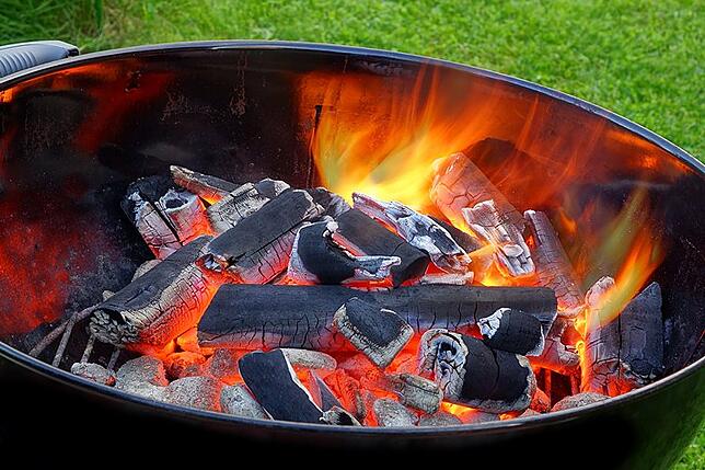 Holzkohle zum Grillen