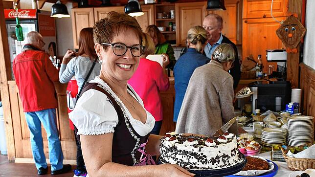 Warmbach erlebte am Samstag ein kleines, aber feines Bürgerfest. Foto: Heinz Vollmar