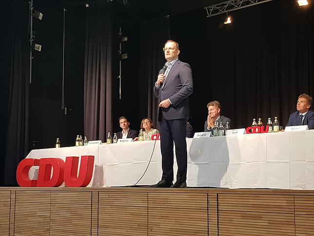 Bild 1: Der Debattenfreudige: Gesundheitsminister Jens Spahn in Südbaden