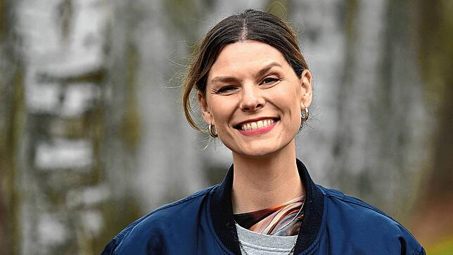 Frontsängerin Eva Briegel kommt gemeinsam mit ihrer Band Juli zum Campus-Festival 2024. Bekannt geworden war die Gruppe mit ihrem Song ...