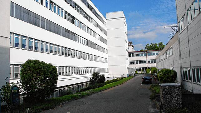 Hier hat bald die Wirtschaftsförderung ihren neuen Sitz. Sie zieht mit ihren sieben Mitarbeitern ins Gebäude 3-5 in der Bücklestraße auf ...
