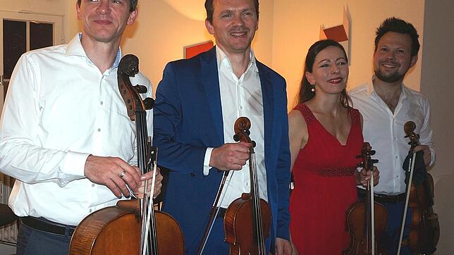 Das Casal Quartett (von links) mit Andreas Fleck, Markus Fleck, Rachel Späth und Felix Froschhammer spielte zum dritten Mal auf ...