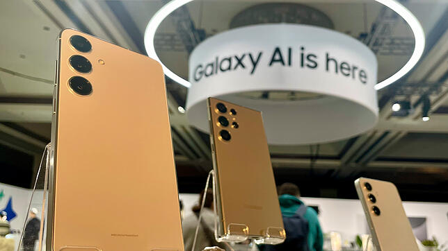 Samsung hat seine neue Galaxy S24-Reihe vorgestellt. Wie viel das neue Top-Smartphone kostet und was es technisch zu bieten hat.