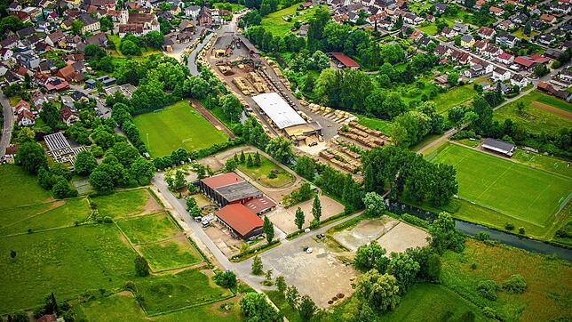 Jetzt ist es amtlich: Das neue Lagergebäude für die Organisatoren der Sichelhenke soll direkt neben dem bisherigen Festzeltplatz (im ...