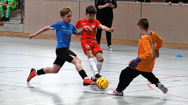 Bild : Jubel in Bräunlingen: FC 08 Villingen und FV Tennenbronn holen Bezirksmeistertitel