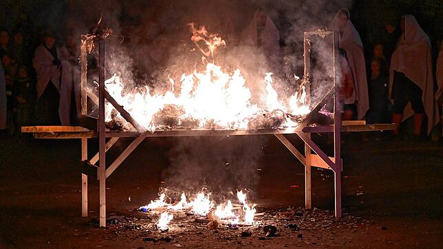 Bild : Die Fasnacht ist vorbei: Alle Bilder der Verbrennung des Böög in Tiengen