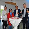 Vertreter der Sponsoren, der Stadtverwaltung sowie des Vereins feierten gemeinsam die Einweihung des Clubheims: Udo Rothmund (Stadtwerke ...