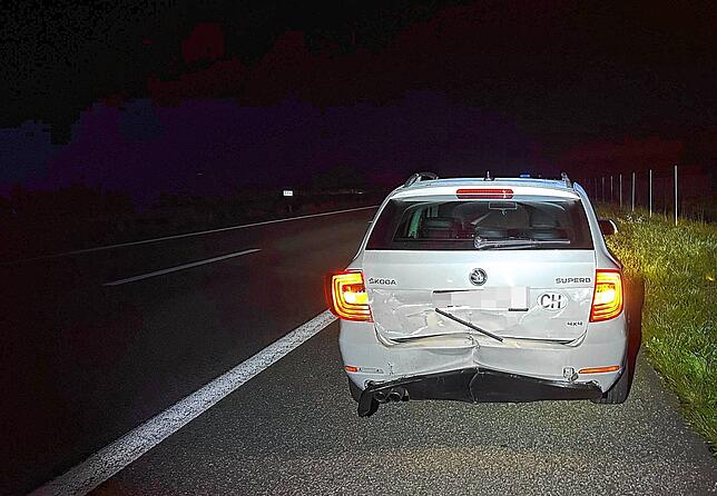 Bild 1: Betrunkener Autofahrer (33) verursacht Unfall auf der Schweizer Autobahn