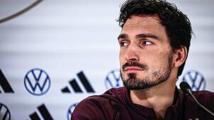Mats Hummels im November 2023 vor dem Länderspiel gegen Österreich in Wien, das die deutsche Nationalmannschaft mit 2:0 verlor. Bei der ...