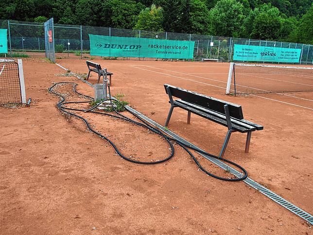 Kaputte Pumpe und marode Drainage: Um die Tennisplätze zu erhalten, muss der Verein investieren.