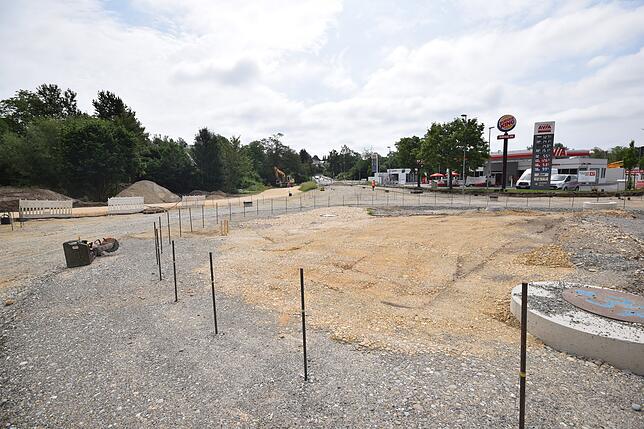 Kreisel und Straßen in Hindelwangen sind bereits abgesteckt.
