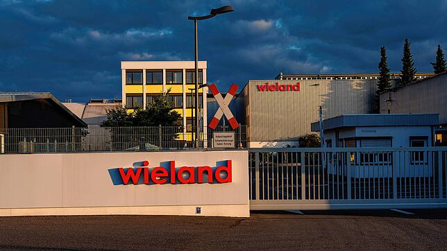 Bei den Villinger Wieland-Werken hat es gebrannt, am Tag danach gibt es vom Unternehmen keinerlei Auskünfte.