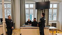 Der junge Brasilianer wird vorerst nicht abgeschoben: Er wurde vom Landgericht Ravensburg erneut zu einer mehrjährigen Haftstrafe ...