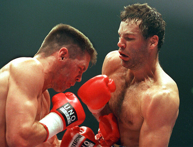 Am 27. Mai 1995 verlor Graciano Rocchigiani (links) gegen den damaligen Weltmeister Henry Maske. Das Urteil ist umstritten.