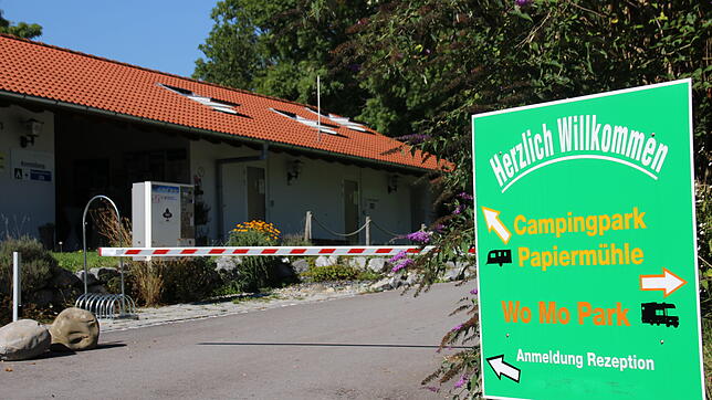 So sieht der Eingangsbereich am Campingplatz Papiermühle aus. Dies könnte sich schon bald ändern. Besitzer Karl-Heinz Auer kündigt für ...
