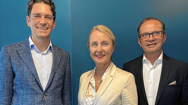 Direktor Raphaël Tschanz, Präsidentin Birgit Hakenjos und Hauptgeschäftsführer Thomas Albiez treffen sich zu Gesprächen in Zürich. Bild: ...