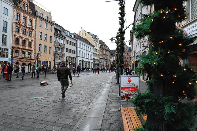 Bild 5: Stürmen jetzt alle die Läden? Rundgang durch Konstanz am Samstag vor dem bundesweiten Lockdown
