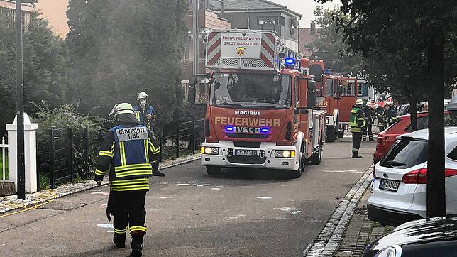 Spülmaschinenbrand in der Konradstraße: Die Markdorfer Feuerwehr musste am Sonntagmittag zu einem Einsatz ausrücken. Verletzt wurde bei ...