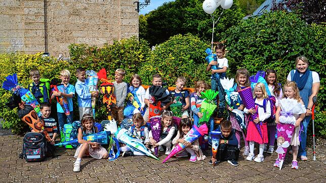 20 Jungen und Mädchen wurden in die erste Klasse der Grundschule Eggingen eingeschult. Klassenlehrerin ist Katja-Anika Rumpfkeil.