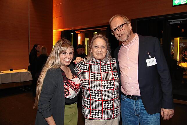 Sänger unter sich: Marion Král (Chorgemeinschaft Tiengen), Ranata Marcolin (Gemischter Chor Aichen) und Michael Knieper ...