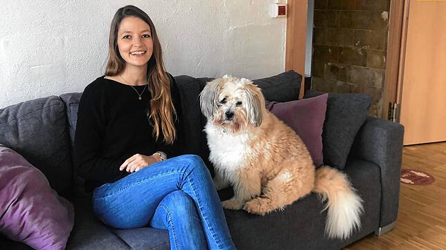 Im Jugendhaus Stadtmühle gibt es ein neues Gesicht: die Leiterin Lisa Lehmann mit der Hundedame Boo. Auch in Corona-Zeiten bietet die ...