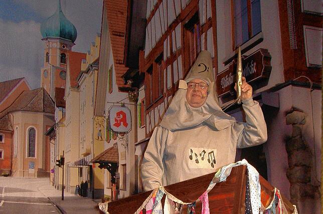 Pfarrer Marcus Maria Gut las als Orgelpfeife diversen Pfeifen aus Kirche, Politik und Sport die Leviten.