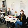 Ein wichtiges Ereignis im März 2021 in der Sozialstation Geisingen: Beim Impftermin arbeiten Sarah Treffeisen, Anita Ohnmacht und Renate ...