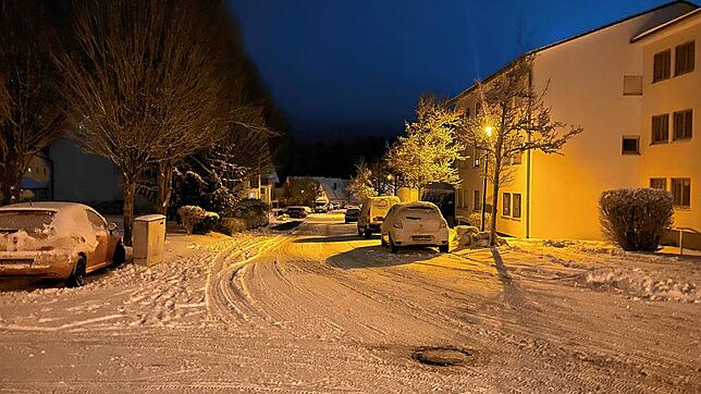 Verschneites Pfullendorf: Am Montag und in der Nacht zum Dienstag schneite es im Landkreis Sigmaringen fast ununterbrochen.