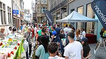 Viel los in der Rosgartenstraße: So sah es am verkaufsoffenen Sonntag, 4. Juni, in der Konstanzer Innenstadt aus.