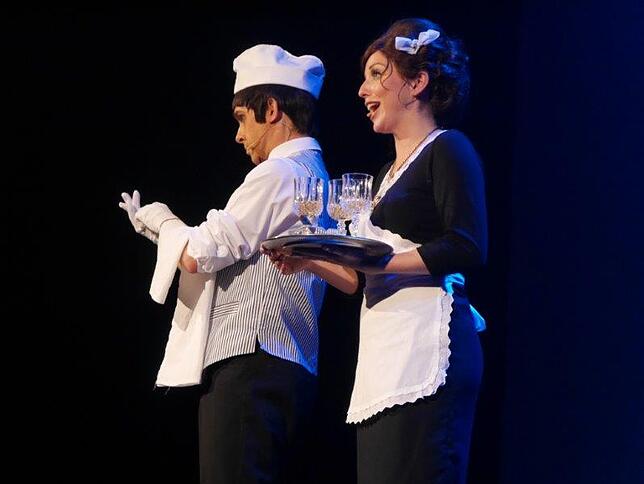 Bild 36: Bilder: Südkurier-Leser beim Musical "Happy Landing" im Gloria-Theater