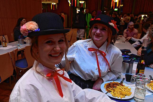 Bild 8: Hexenball: Mit Volldampf im Hexen-Express