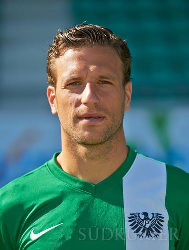 Jens Truckenbrod ARCHIV - Jens Truckenbrod, Spieler beim Fußball-Drittligisten SC Preußen 06 Münster, aufgenommen am 04.07.2014 während des offiziellen ...
