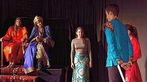 Keira Finkernagel, Moritz Rick, Ema Bundschuh, Jan Rick, Paula Kempter bei der Probe