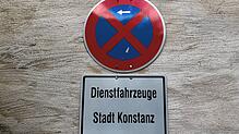 Am Rand des Augustinerplatzes gibt es einen exklusiven Parkplatz: lange Jahre nur für den damaligen Dienstwagen des OB, inzwischen für ...