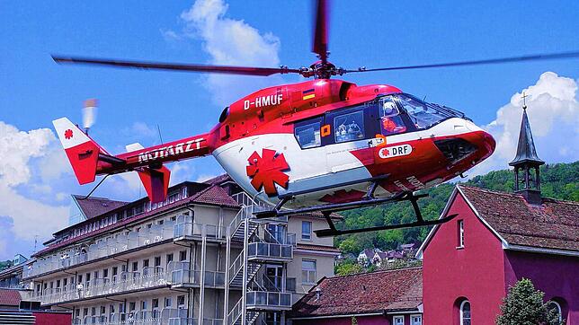 Ein 16-Jähriger ist bei Görwihl mit dem Motorrad verunglückt. Der Rettungshubschrauber brachte ihn ein Klinikum. (Symbolbild)