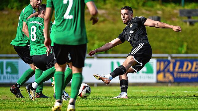 Bild : SV 08 Laufenburg siegt 7:2 gegen den SV Mundingen – und wir haben Bilder!